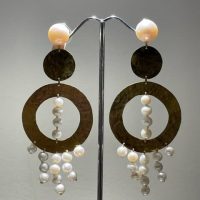 Boucle d’oreille / Earring « Pearl your day » – modèle 3 (location)